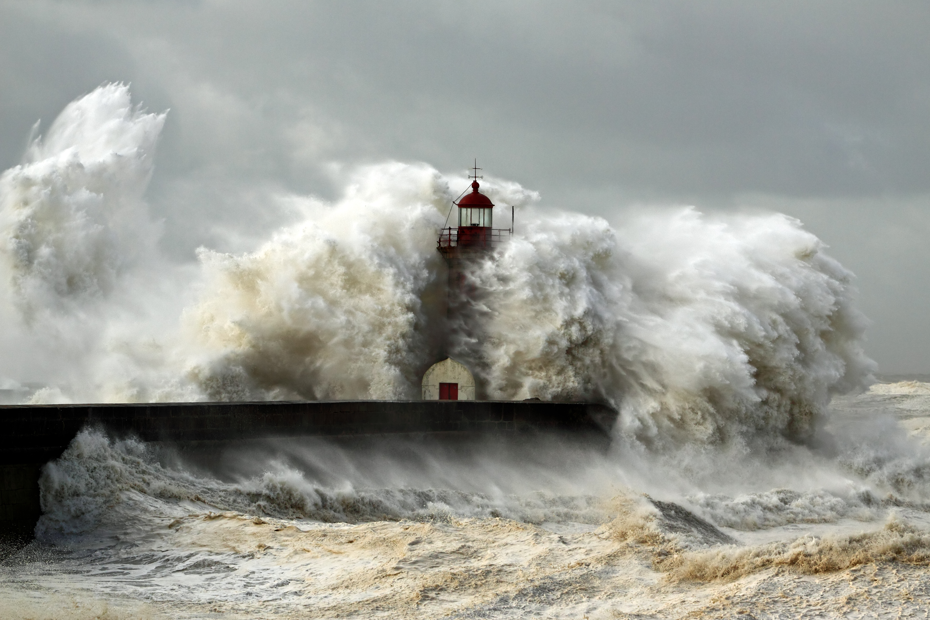 2020.02.02_Lighthouse_storm